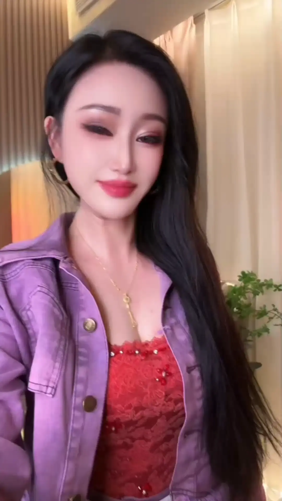周二七点半见/飞吻