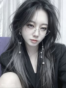 沁馨ღ求百元榜的图片