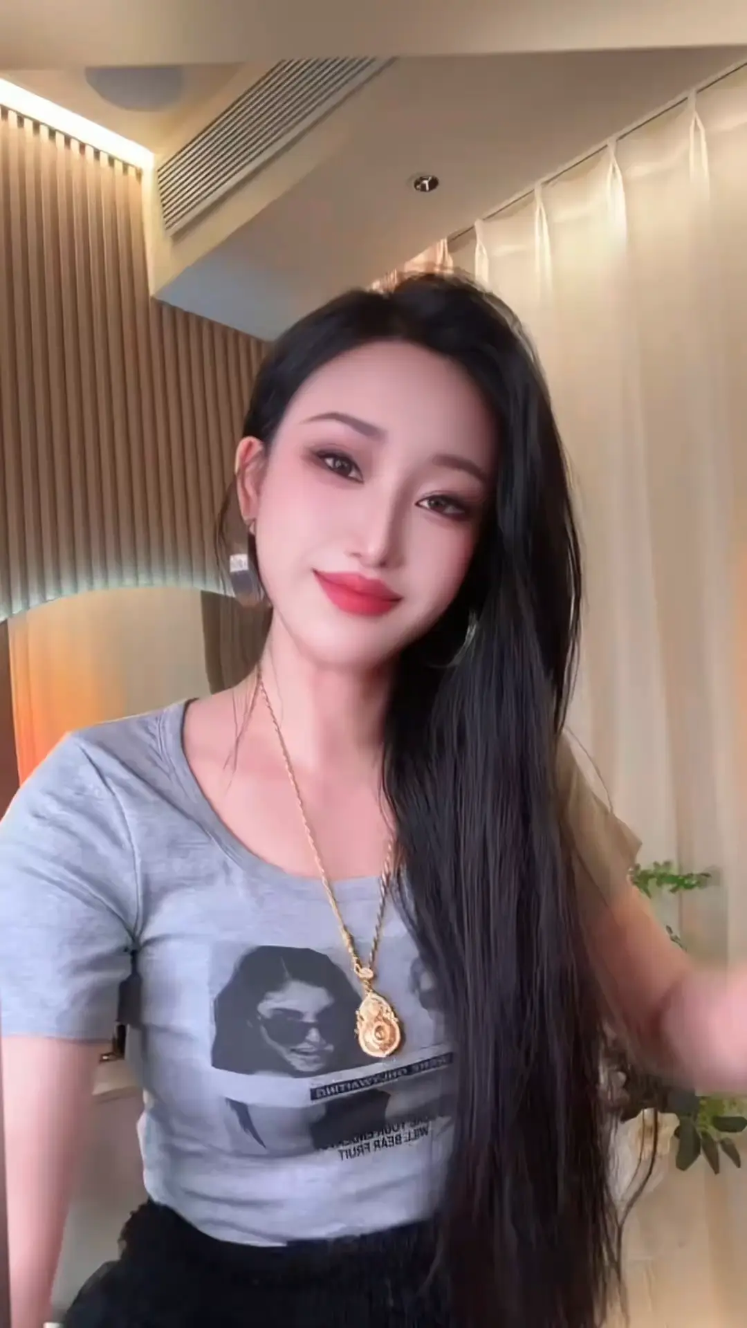 晚上七点半见/飞吻