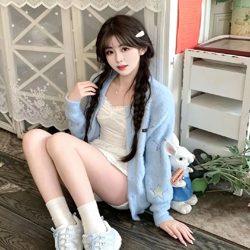 ღ锦鲤白白ꦼ圆圆润润的主播海报