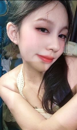 新人小鱼老师主播照片