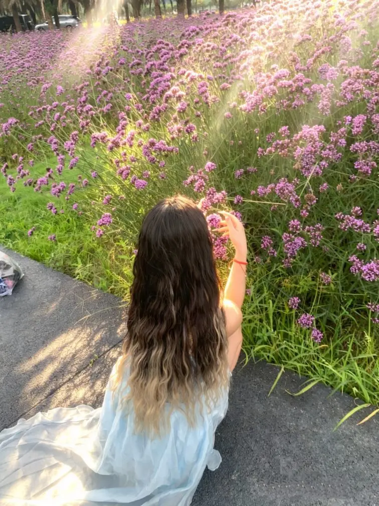 妍宝～超甜辣💋休一主播图片