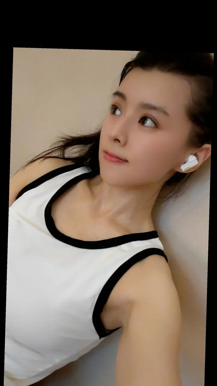 爱笑🌺好运常伴左右的主播照片
