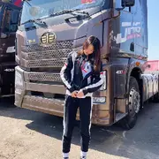 小卡🌙挂车女司机的用户头像