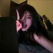 小小~`